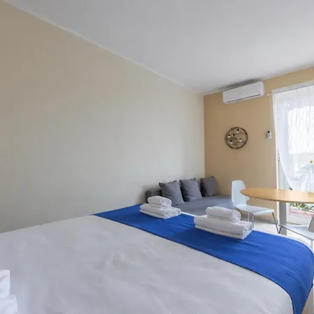 Panoramic Loft In With Balcony - Ac & Wifi Apartman Milánó