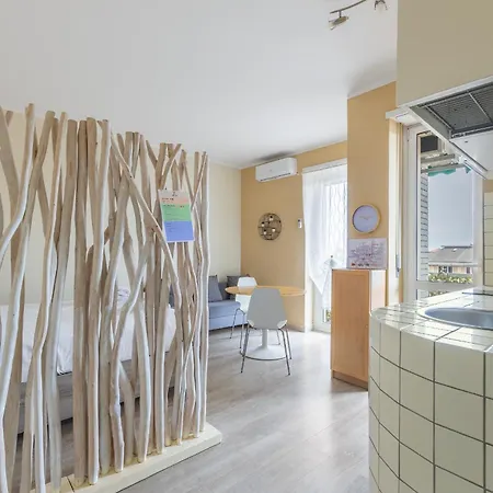 Apartment Panoramic Loft In With Balcony - Ac & Wifi Mailand